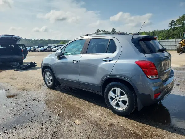 KL7CJLSB4KB938260 2019 CHEVROLET TRAX - Image 2