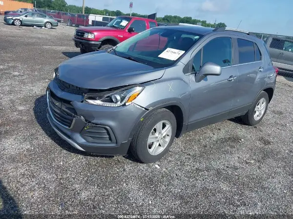 KL7CJLSB4KB942258 2019 CHEVROLET TRAX - Image 2