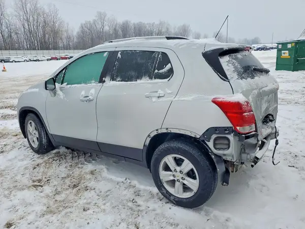 KL7CJLSB4KB961876 2019 CHEVROLET TRAX - Image 2