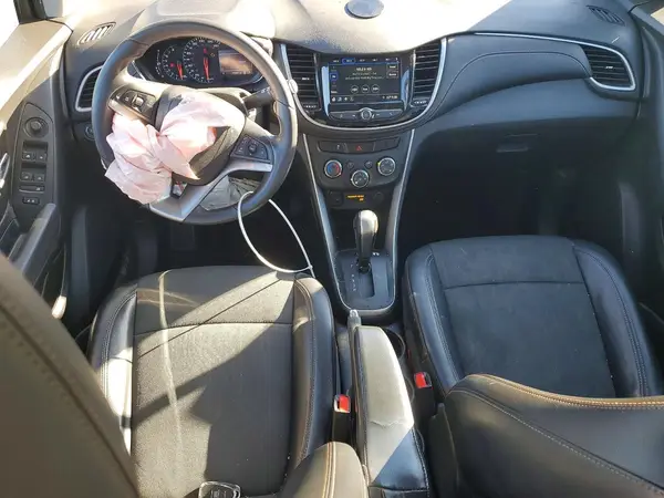 KL7CJLSB4KB962834 2019 CHEVROLET TRAX - Image 8