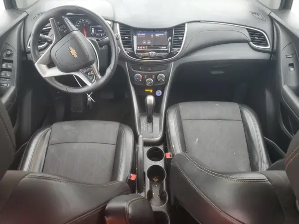KL7CJLSB4LB002107 2020 CHEVROLET TRAX - Image 8