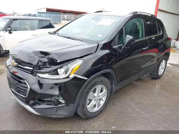 KL7CJLSB4LB014368 2020 CHEVROLET TRAX - Image 2