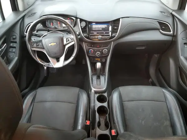 KL7CJLSB4LB017965 2020 CHEVROLET TRAX - Image 8