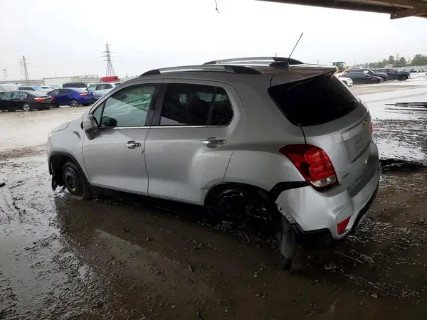 KL7CJLSB4LB024558 2020 CHEVROLET TRAX - Image 2