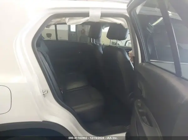 KL7CJLSB4LB026438 2020 CHEVROLET TRAX - Image 8