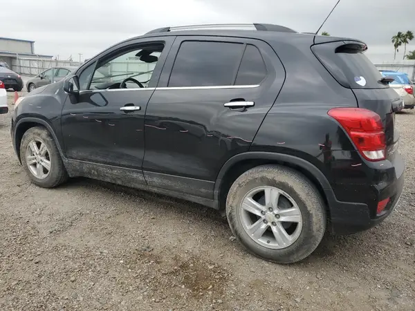 KL7CJLSB4LB027556 2020 CHEVROLET TRAX - Image 2