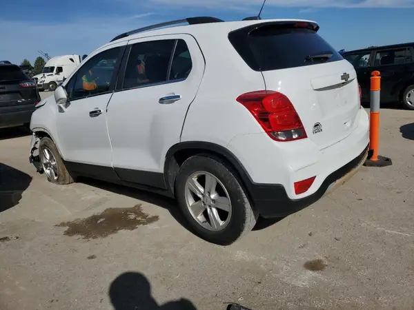 KL7CJLSB4LB031834 2020 CHEVROLET TRAX - Image 2