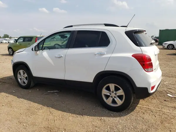 KL7CJLSB4LB033020 2020 CHEVROLET TRAX - Image 2