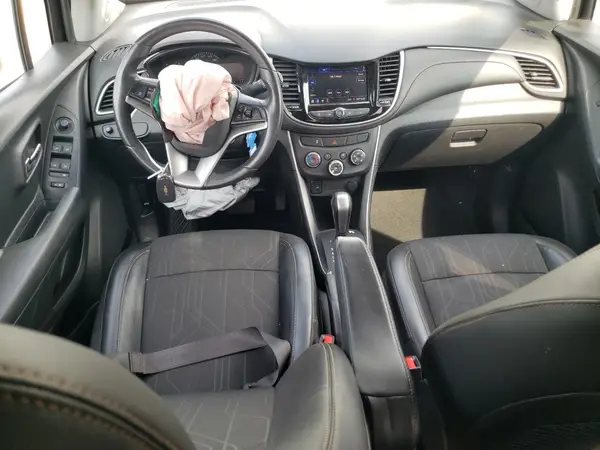 KL7CJLSB4LB033020 2020 CHEVROLET TRAX - Image 8