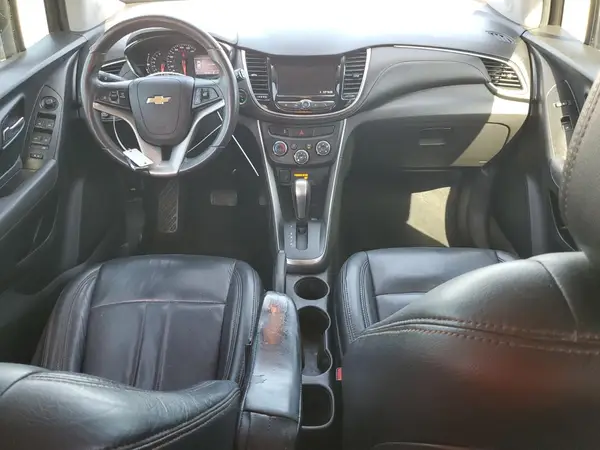 KL7CJLSB4LB035608 2020 CHEVROLET TRAX - Image 8