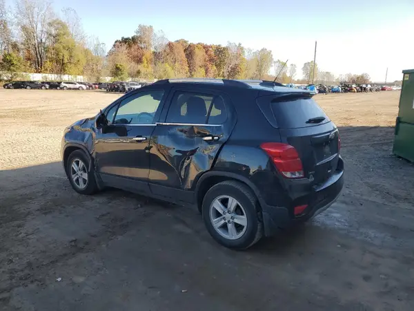 KL7CJLSB4LB036418 2020 CHEVROLET TRAX - Image 2