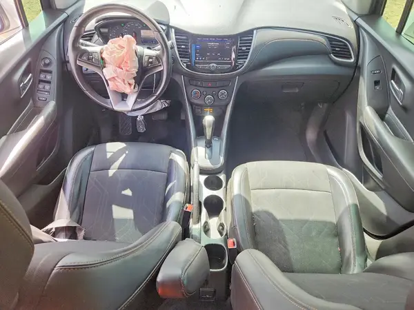 KL7CJLSB4LB038444 2020 CHEVROLET TRAX - Image 8