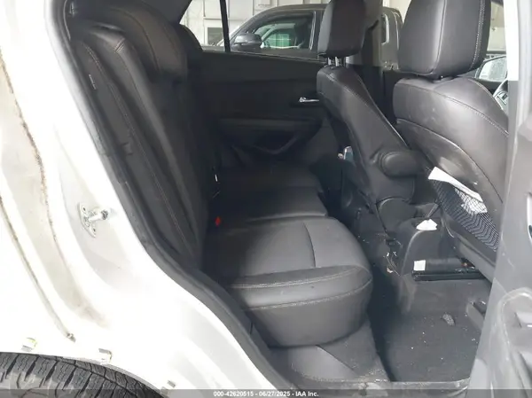 KL7CJLSB4LB072996 2020 CHEVROLET TRAX - Image 8