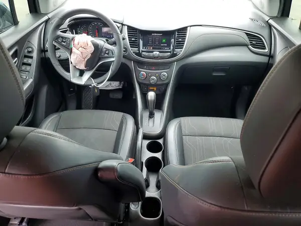 KL7CJLSB4LB315027 2020 CHEVROLET TRAX - Image 8