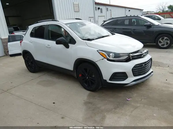 KL7CJLSB4LB323788 2020 CHEVROLET TRAX - Image 1