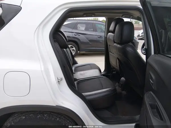KL7CJLSB4LB323788 2020 CHEVROLET TRAX - Image 8