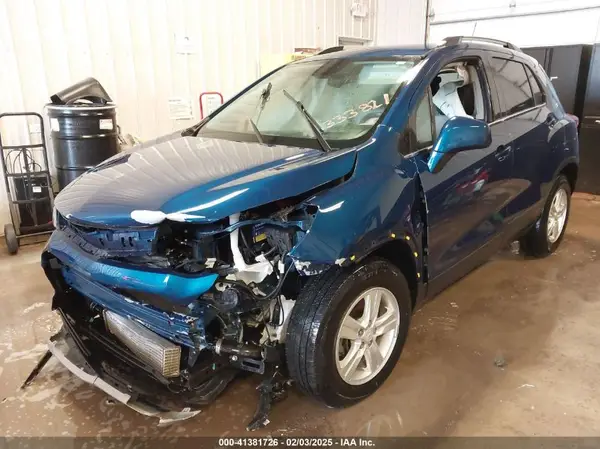 KL7CJLSB4LB333821 2020 CHEVROLET TRAX - Image 2