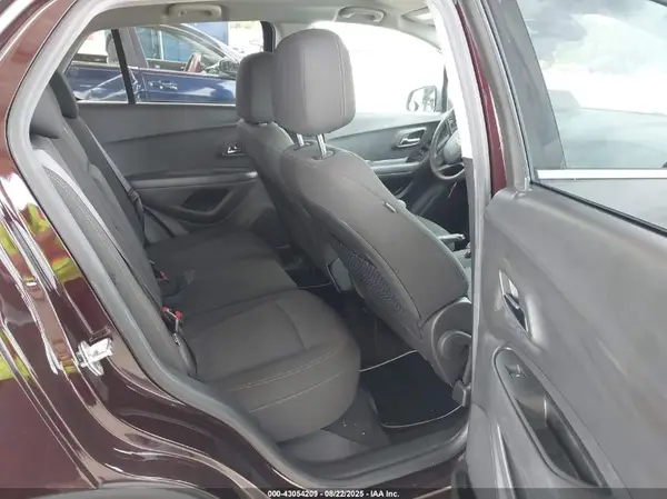 KL7CJLSB4LB334239 2020 CHEVROLET TRAX - Image 8