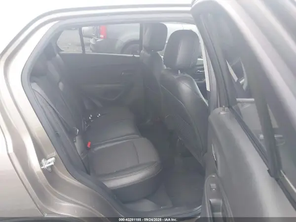KL7CJLSB4LB354281 2020 CHEVROLET TRAX - Image 8