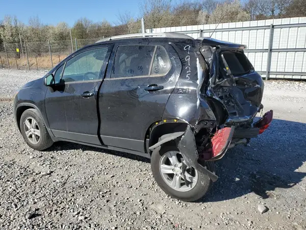 KL7CJLSB4MB309925 2021 CHEVROLET TRAX - Image 2