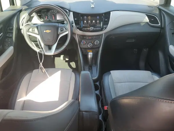 KL7CJLSB4MB310136 2021 CHEVROLET TRAX - Image 8