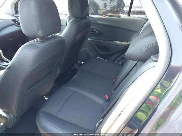 KL7CJLSB4MB311304 2021 CHEVROLET TRAX - Image 8
