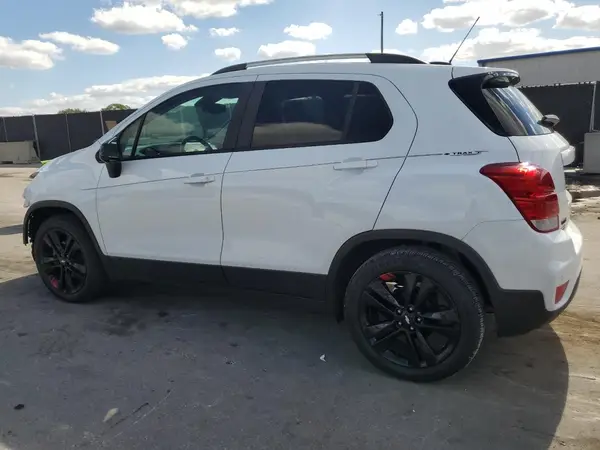 KL7CJLSB4MB313960 2021 CHEVROLET TRAX - Image 2