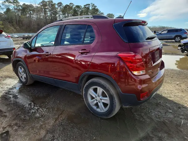 KL7CJLSB4MB316244 2021 CHEVROLET TRAX - Image 2