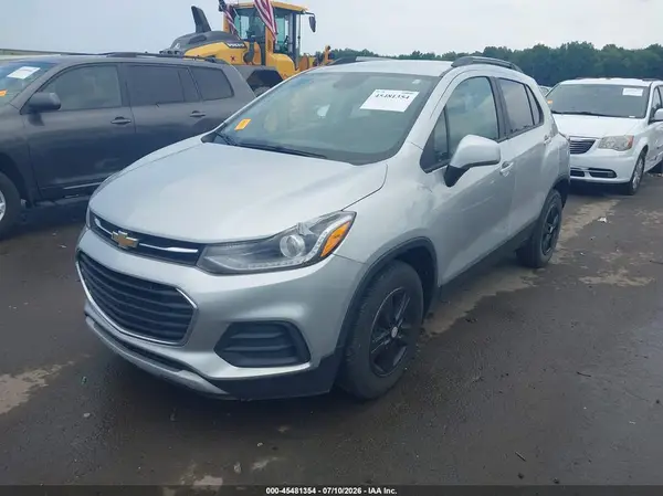 KL7CJLSB4MB323842 2021 CHEVROLET TRAX - Image 2