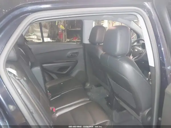 KL7CJLSB4MB326613 2021 CHEVROLET TRAX - Image 8