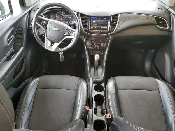 KL7CJLSB4MB328233 2021 CHEVROLET TRAX - Image 8