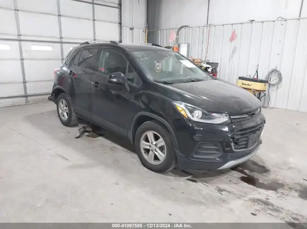 KL7CJLSB4MB330712 2021 CHEVROLET TRAX - Image 1
