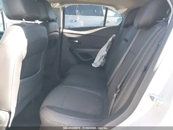 KL7CJLSB4MB333769 2021 CHEVROLET TRAX - Image 8