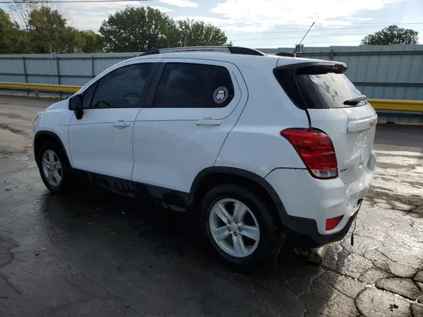 KL7CJLSB4MB336137 2021 CHEVROLET TRAX - Image 2