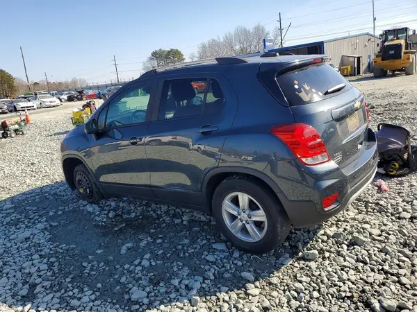 KL7CJLSB4MB338504 2021 CHEVROLET TRAX - Image 2