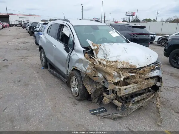 KL7CJLSB4MB339586 2021 CHEVROLET TRAX - Image 1