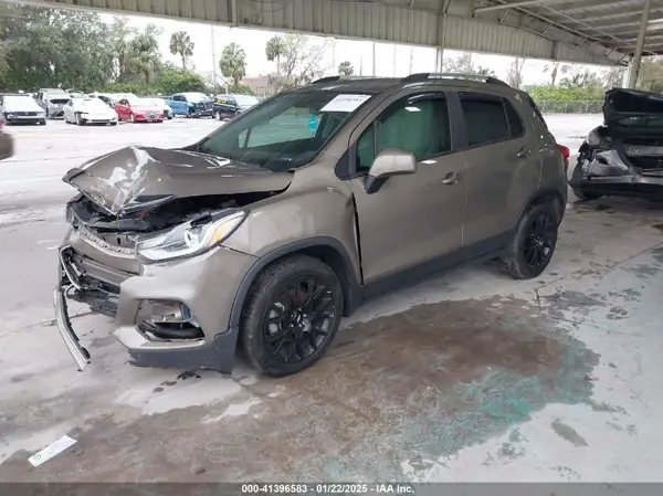 KL7CJLSB4MB339622 2021 CHEVROLET TRAX - Image 2