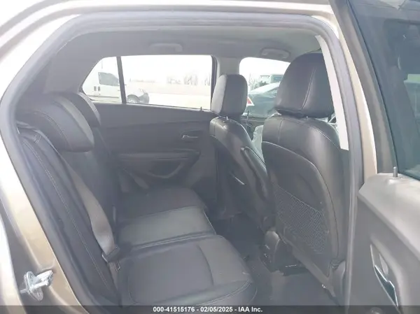 KL7CJLSB4MB355898 2021 CHEVROLET TRAX - Image 8
