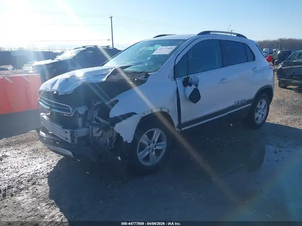 KL7CJLSB5GB520698 2016 CHEVROLET TRAX - Image 2