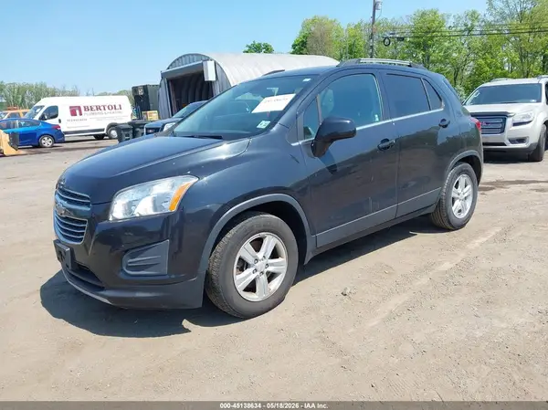 KL7CJLSB5GB581968 2016 CHEVROLET TRAX - Image 2
