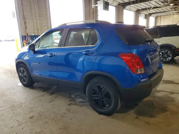 KL7CJLSB5GB718391 2016 CHEVROLET TRAX - Image 2