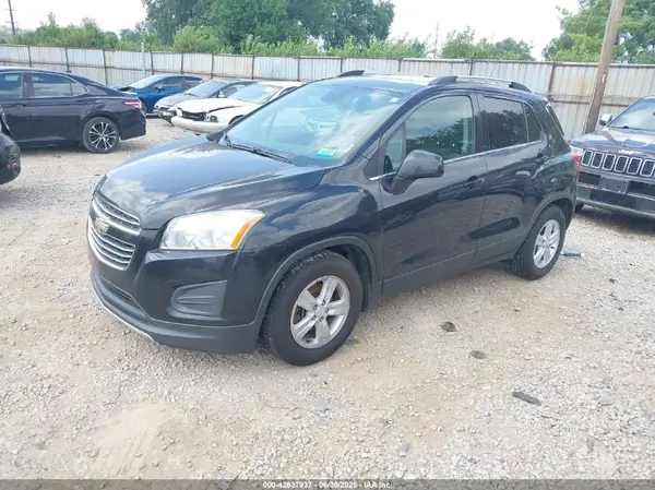 KL7CJLSB5GB734252 2016 CHEVROLET TRAX - Image 2