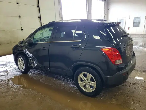 KL7CJLSB5GB747910 2016 CHEVROLET TRAX - Image 2