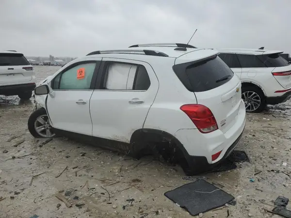KL7CJLSB5HB086736 2017 CHEVROLET TRAX - Image 2