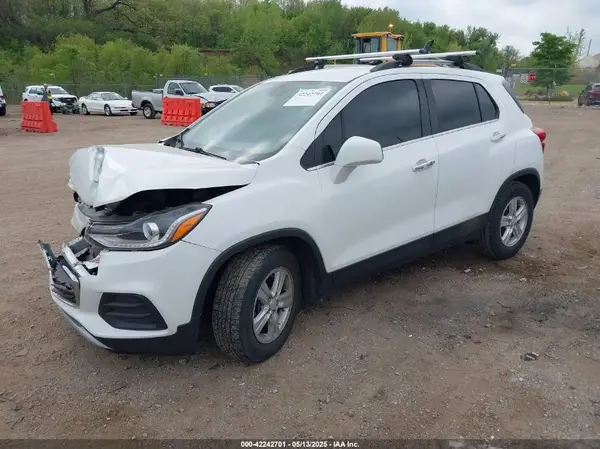 KL7CJLSB5HB089619 2017 CHEVROLET TRAX - Image 2