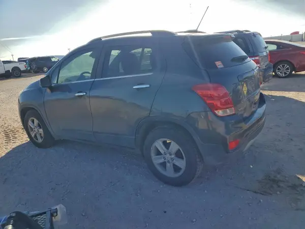 KL7CJLSB5HB099146 2017 CHEVROLET TRAX - Image 2