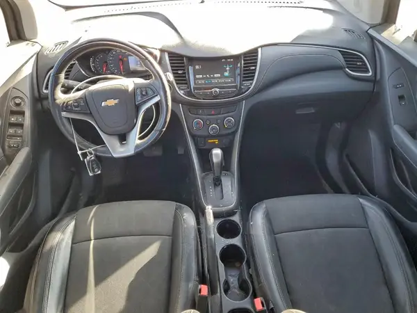 KL7CJLSB5HB099146 2017 CHEVROLET TRAX - Image 8