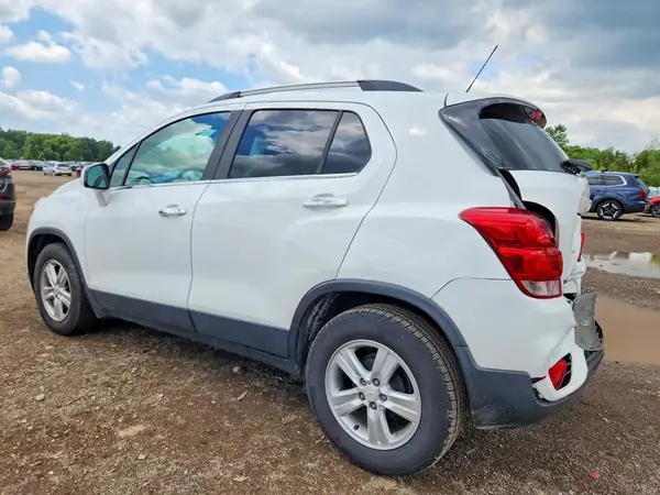 KL7CJLSB5HB166859 2017 CHEVROLET TRAX - Image 2