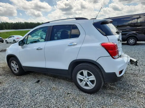 KL7CJLSB5HB201383 2017 CHEVROLET TRAX - Image 2
