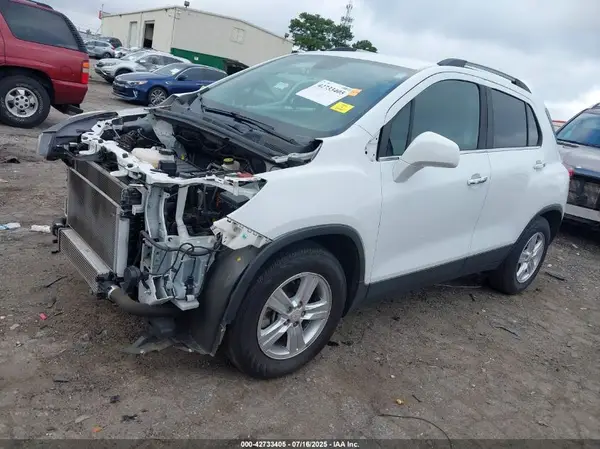 KL7CJLSB5HB218796 2017 CHEVROLET TRAX - Image 2